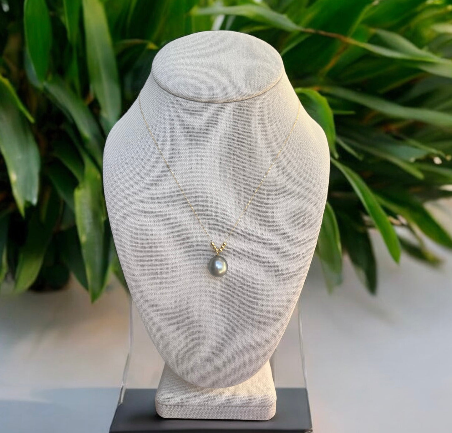 18kt Gold Tahitian Pearl Pendant Necklace