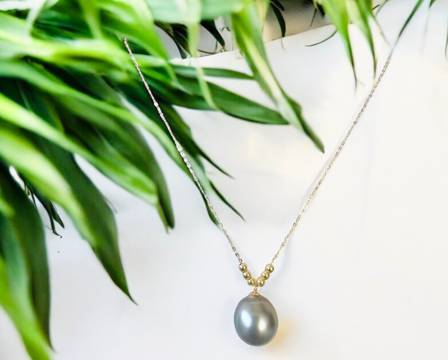 18kt Gold Tahitian Pearl Pendant Necklace