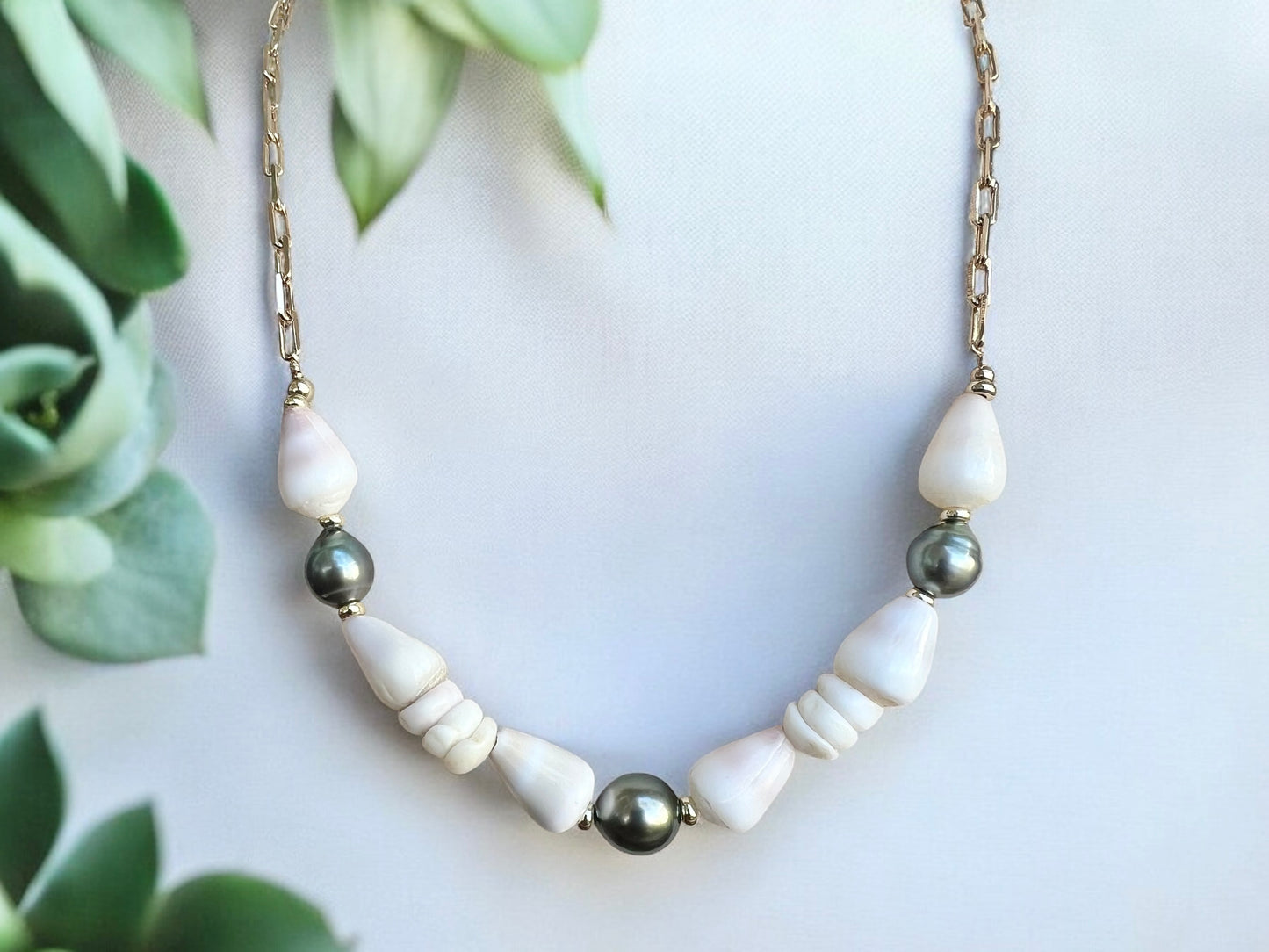 Reef Wanders Necklace