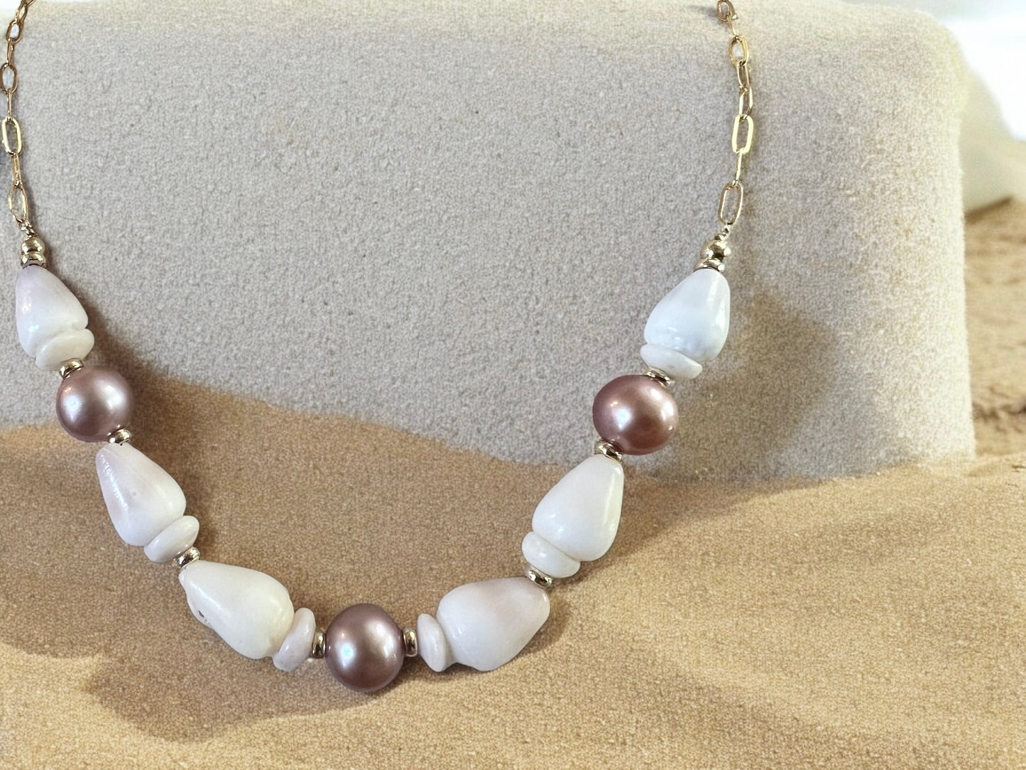 Reef Wanders Necklace - Edison