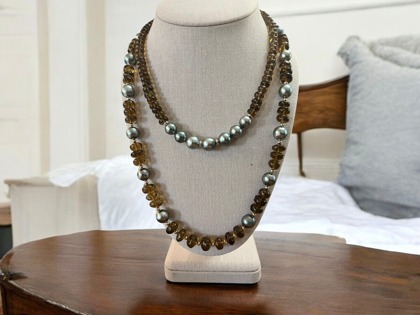 Tahitian Topaz Short Necklace
