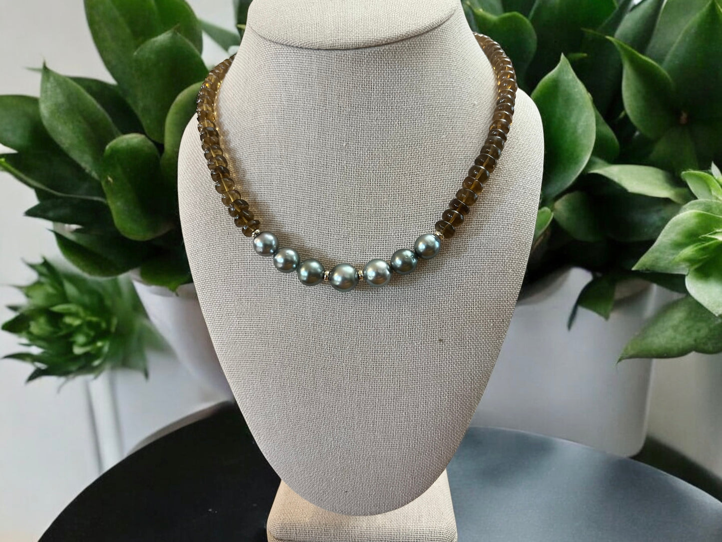 Tahitian Topaz Short Necklace