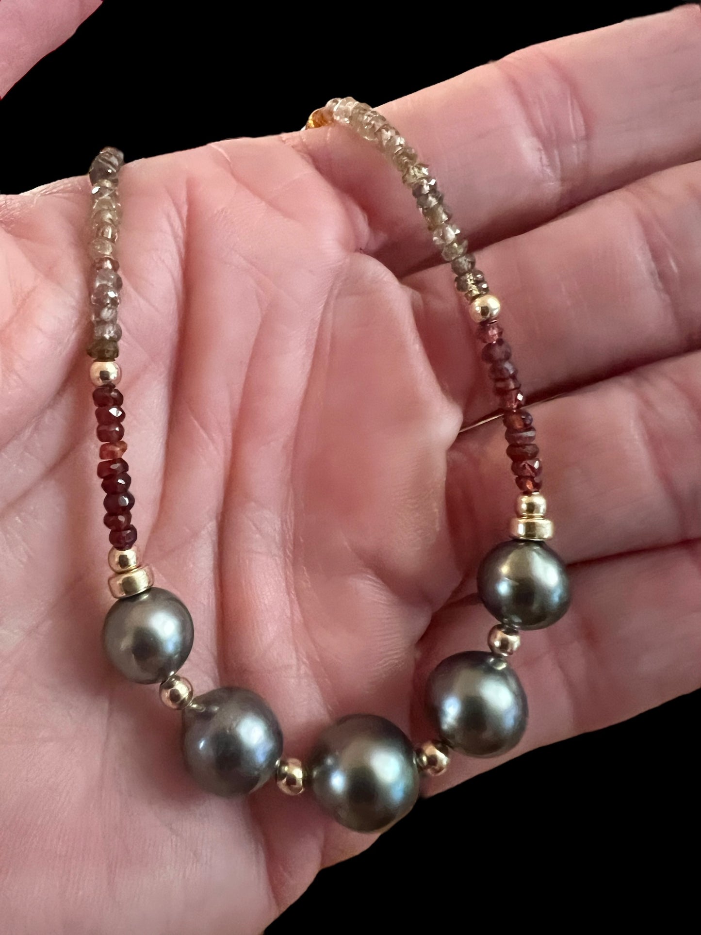 Tunduru Sapphire & Tahitian Goddess Necklace