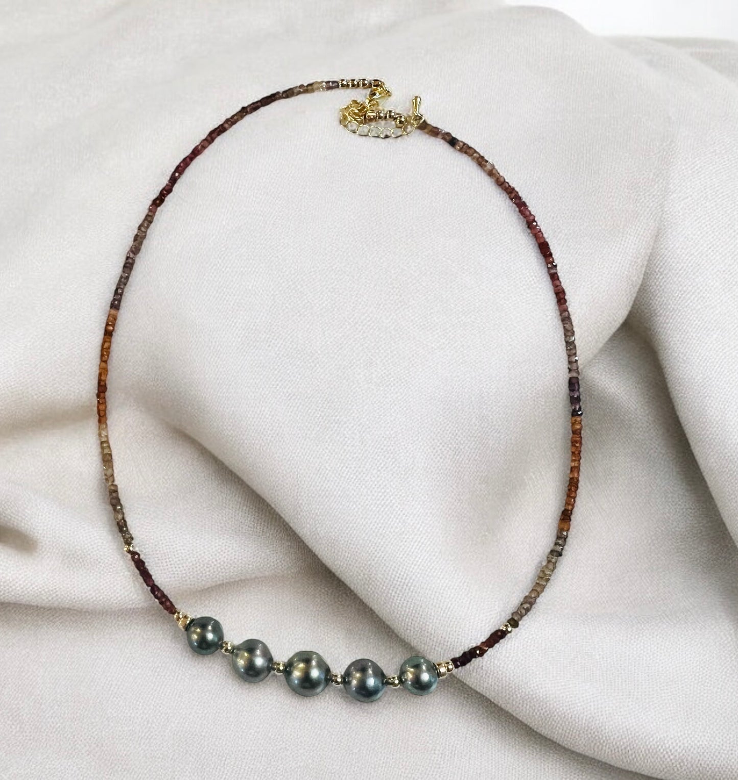 Tunduru Sapphire & Tahitian Goddess Necklace