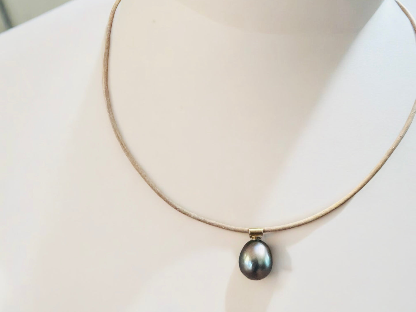 Naked Pendant