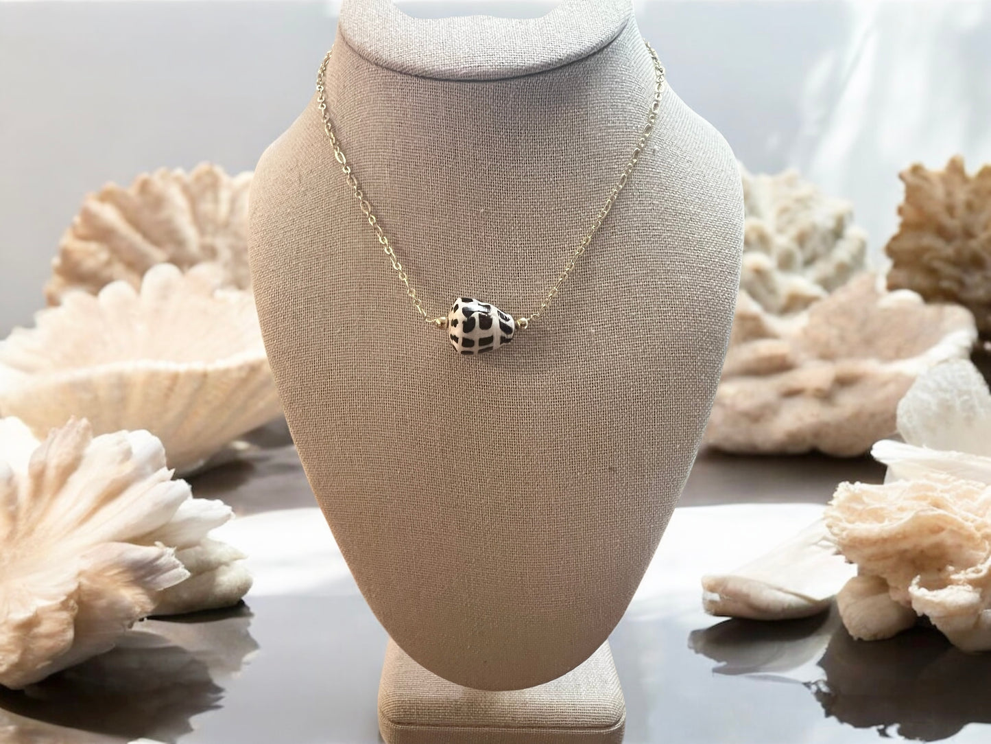Hebrew Shell Choker Necklace