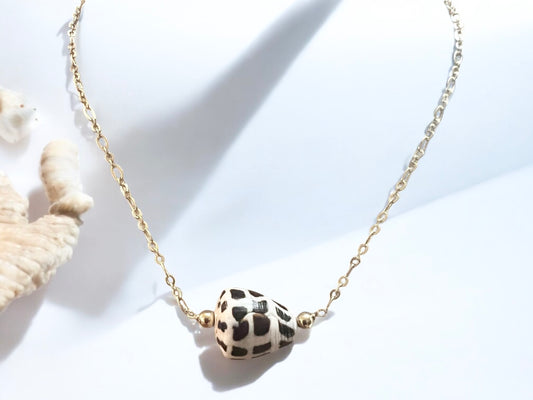 Hebrew Shell Choker Necklace