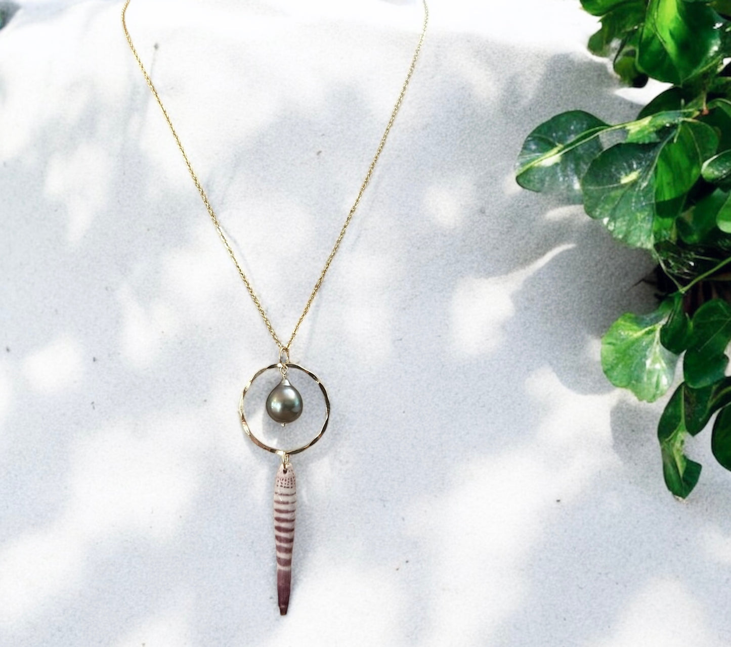 Lavender Wana & Tahitian Pendant Necklace