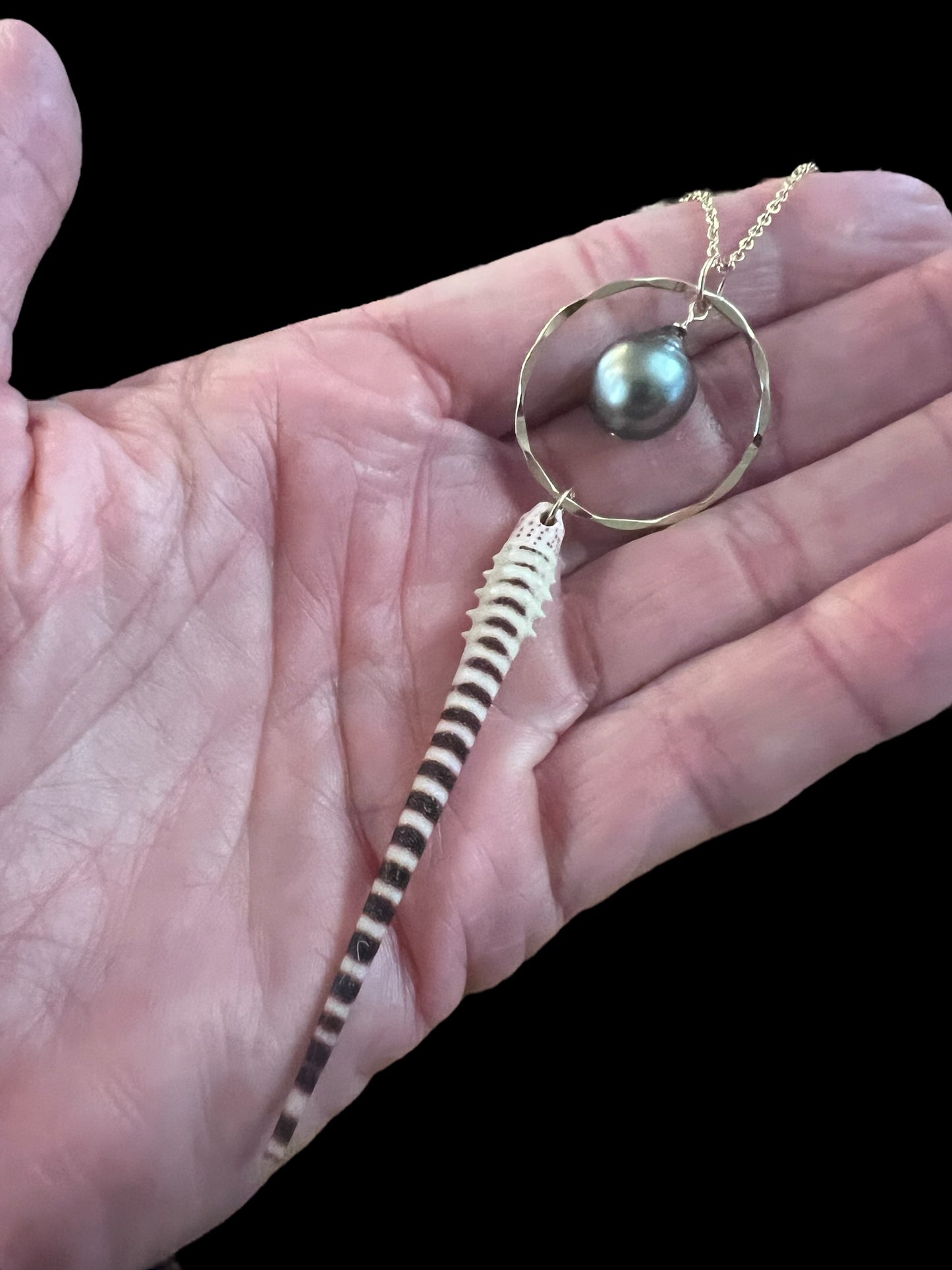 Red Wana & Tahitian Pendant Necklace
