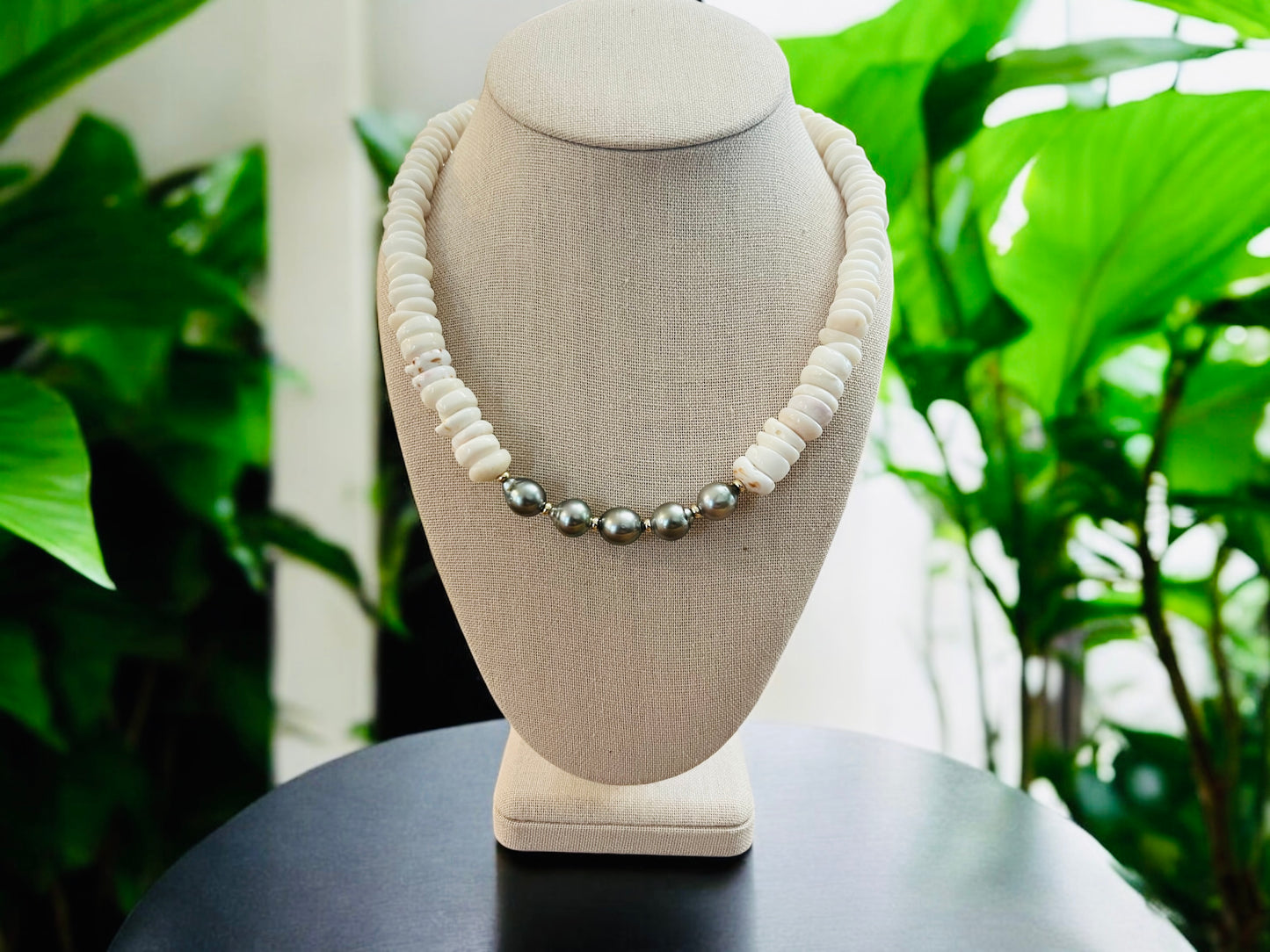 Pukas & Pearls Necklace
