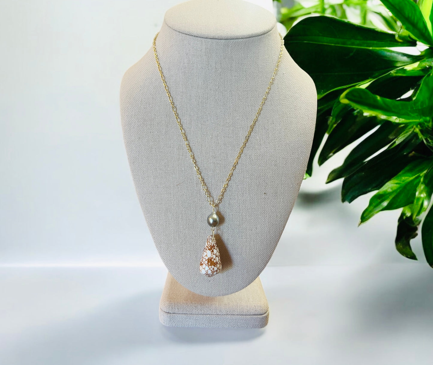 Penniform Cone Shell & Tahitian Pearl Necklace