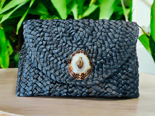 Boho ‘Opihi Clutch - Black