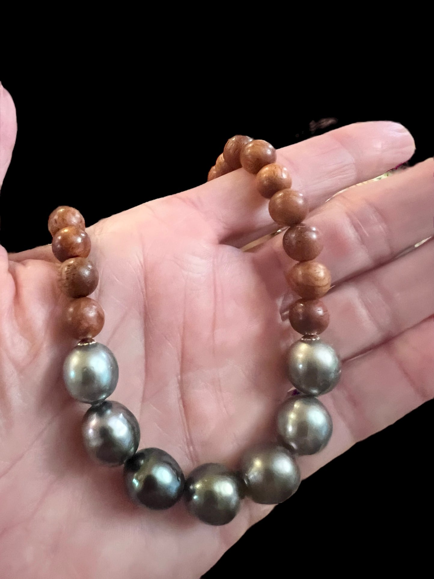Luxe Sandalwood Necklace