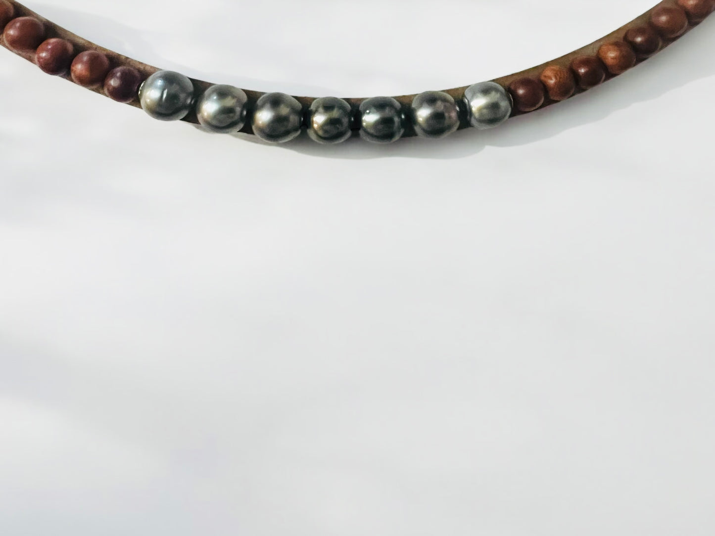 Luxe Sandalwood Necklace