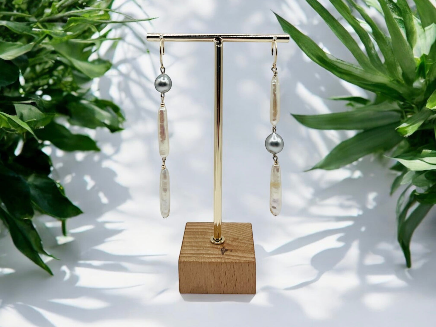 Freshwater Sticks & Tahitian Pearls