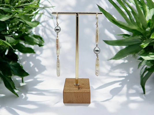 Freshwater Sticks & Tahitian Pearls
