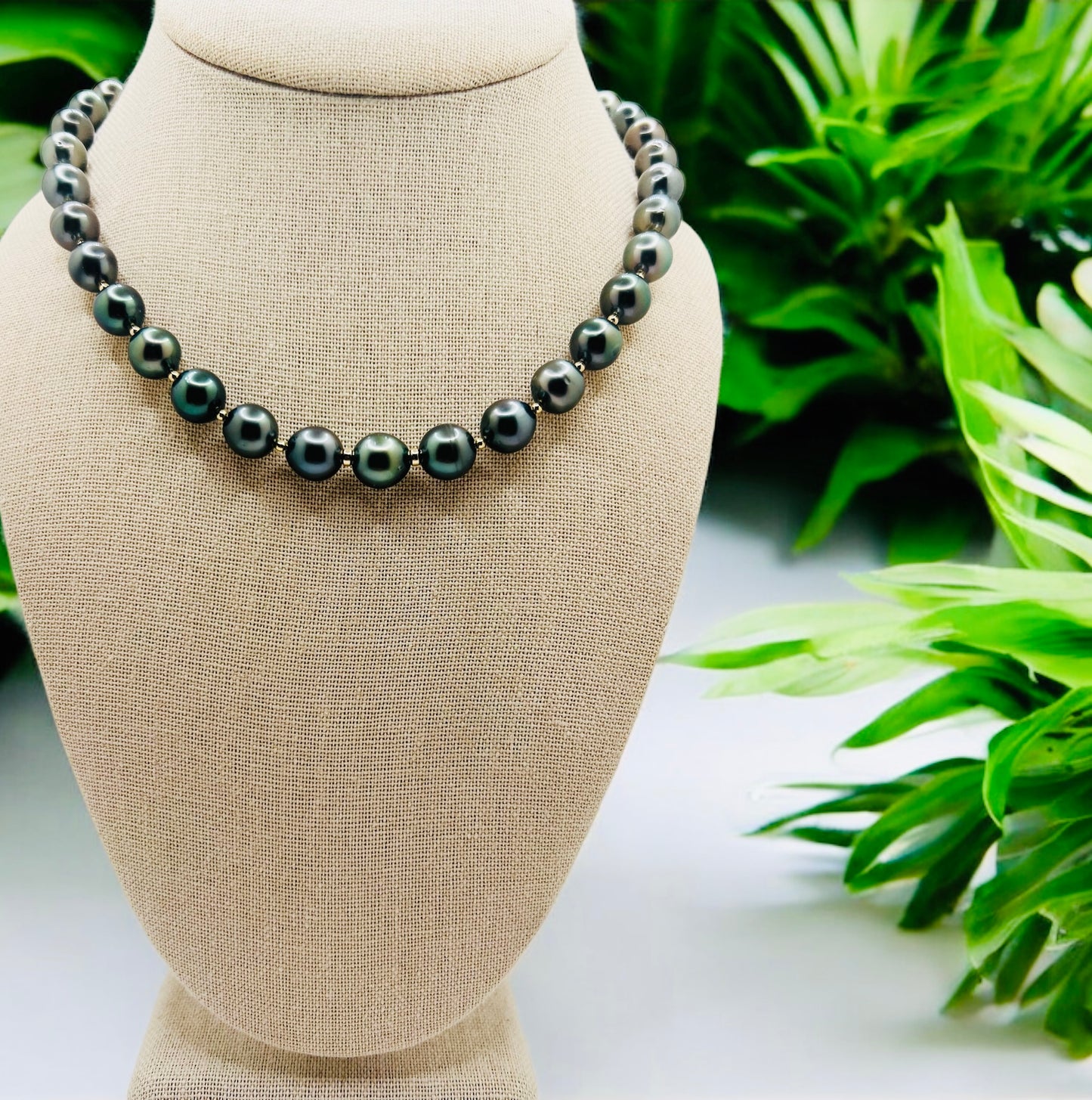 Jungle Green Tahitian Waterproof Necklace