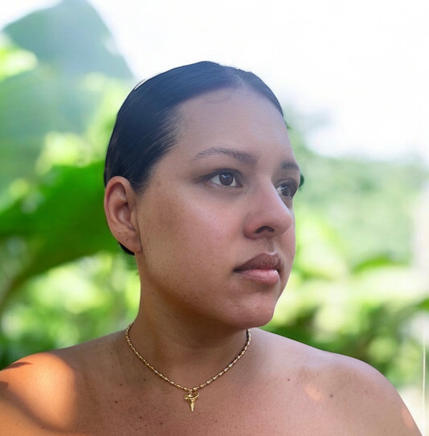 Metallic Mano Necklace  - Bronze/Gold